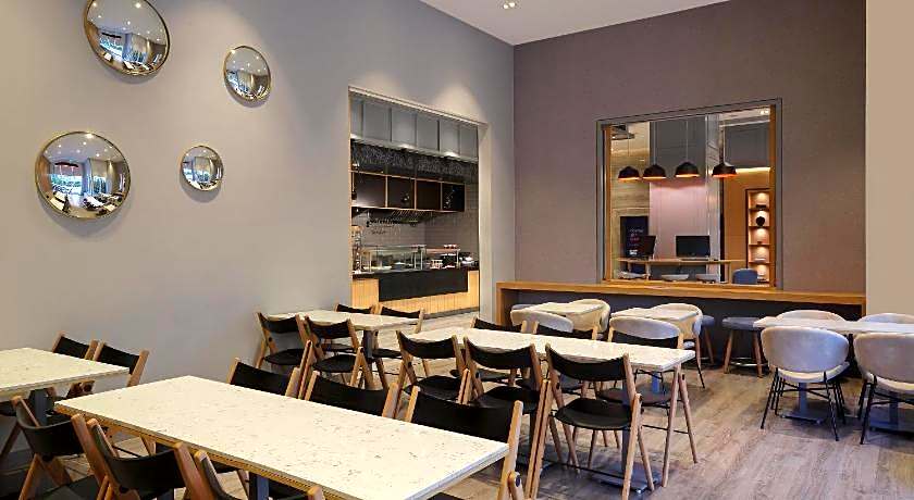 Holiday Inn Express Gurugram Sector 50 By IHG