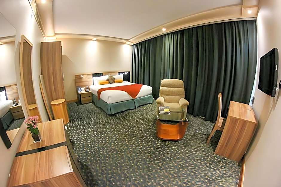 Elite Crystal Hotel