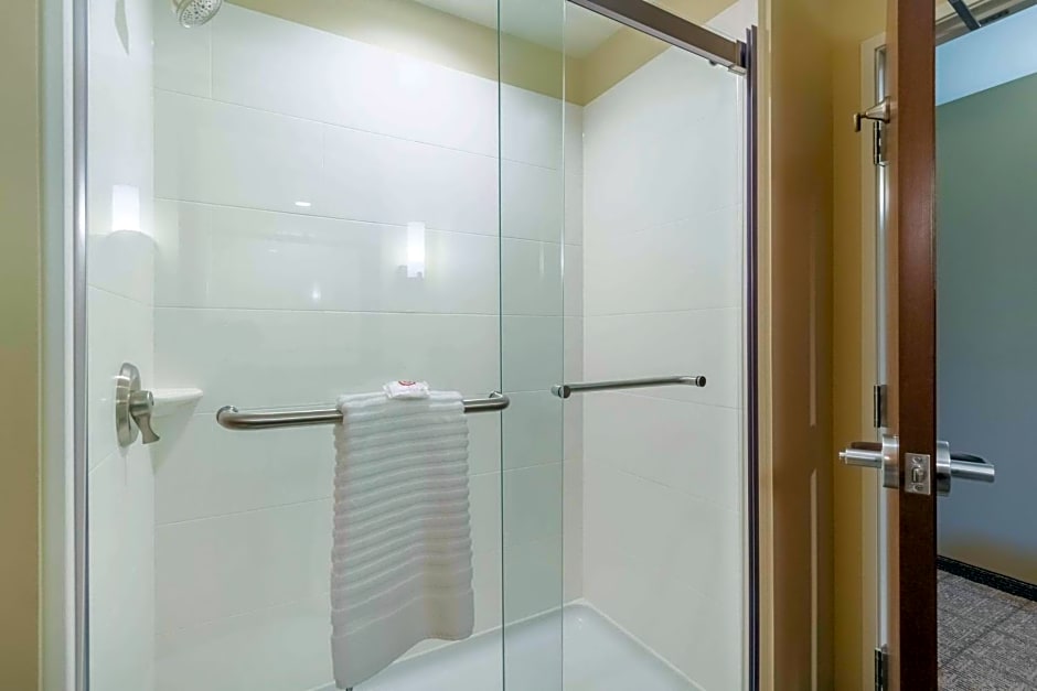 Comfort Inn & Suites - Harrisburg Airport - Hershey South