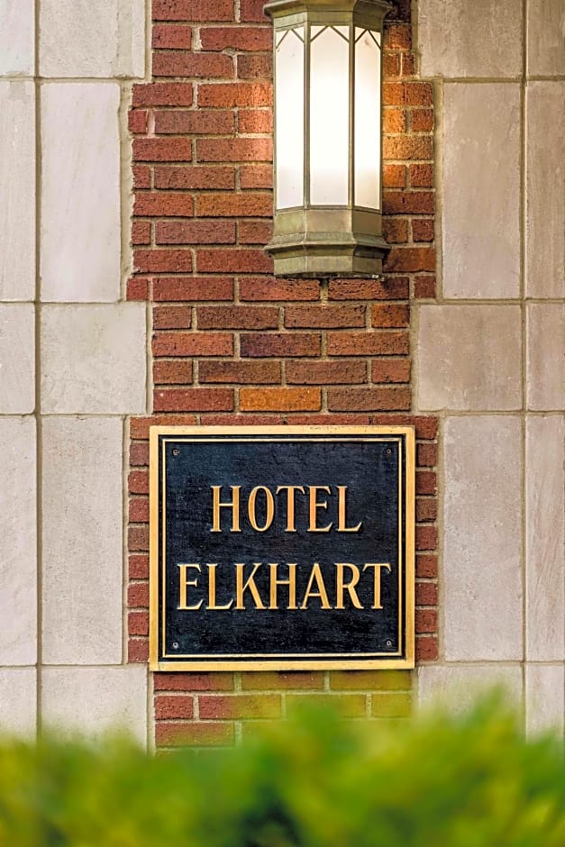 Hotel Elkhart, Tapestry Collection By Hilton