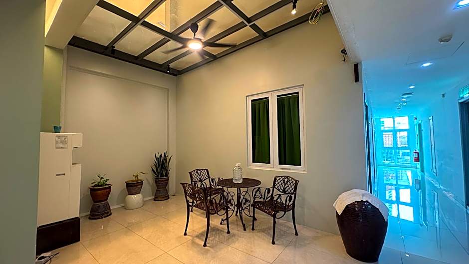 YAN Hotel