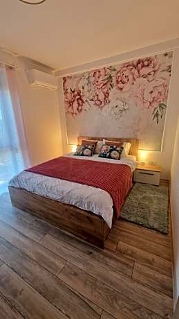 Blooming Apartment, Baile Felix