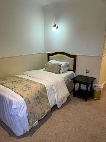 The Saracens Head Hotel