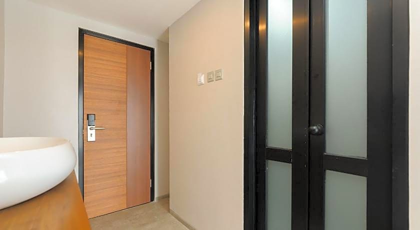 Urbanview Hotel Puri Indah