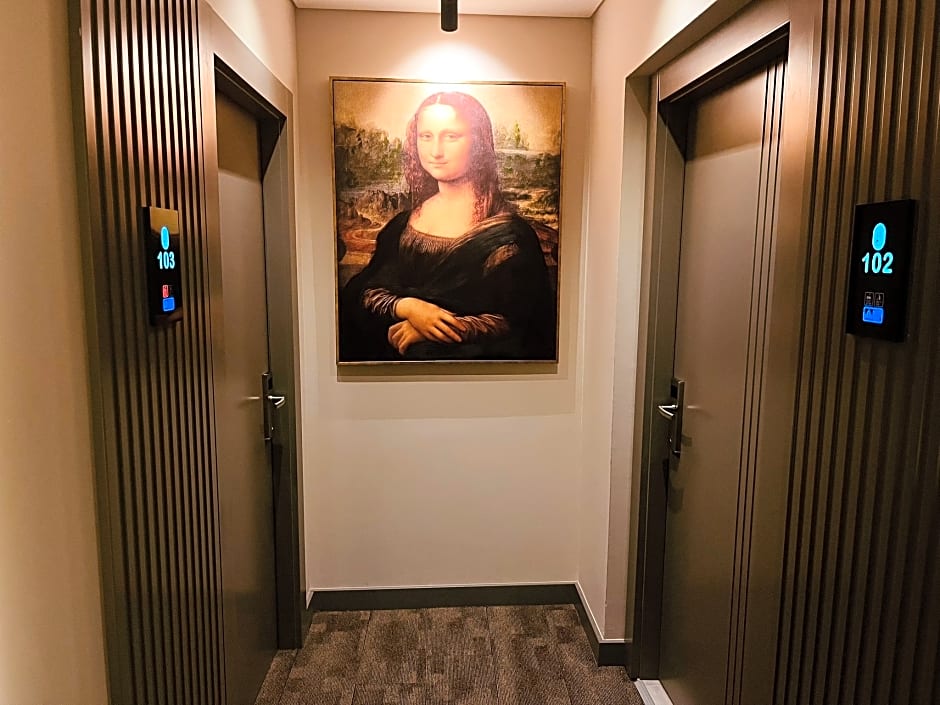 Monalisa Hotels