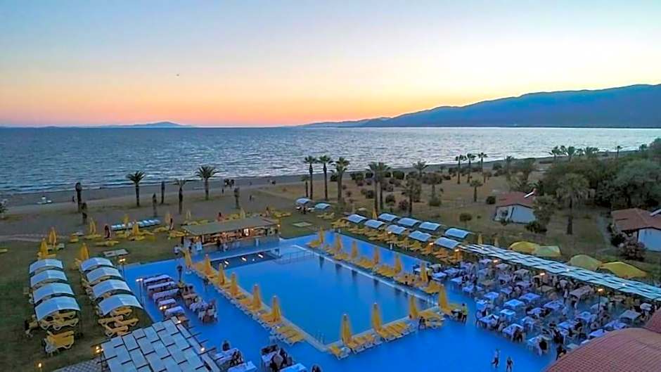 Afytos Akcay Tatil Koyu