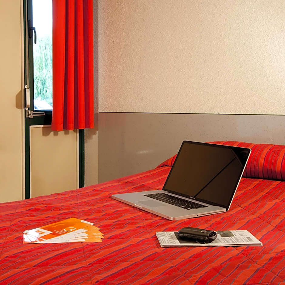 Photo 1 of 4 of Double Room