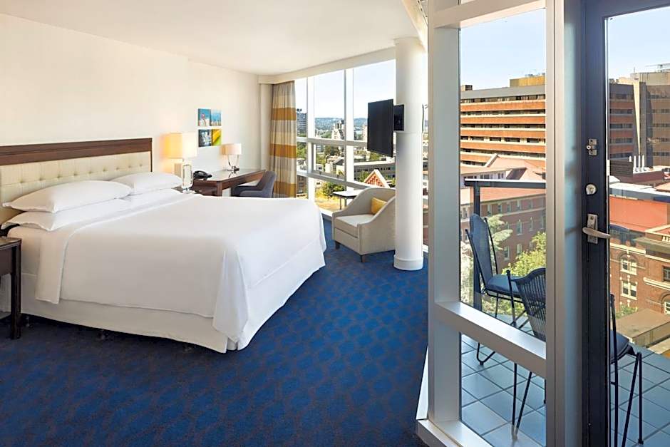 Sheraton Vancouver Wall Centre