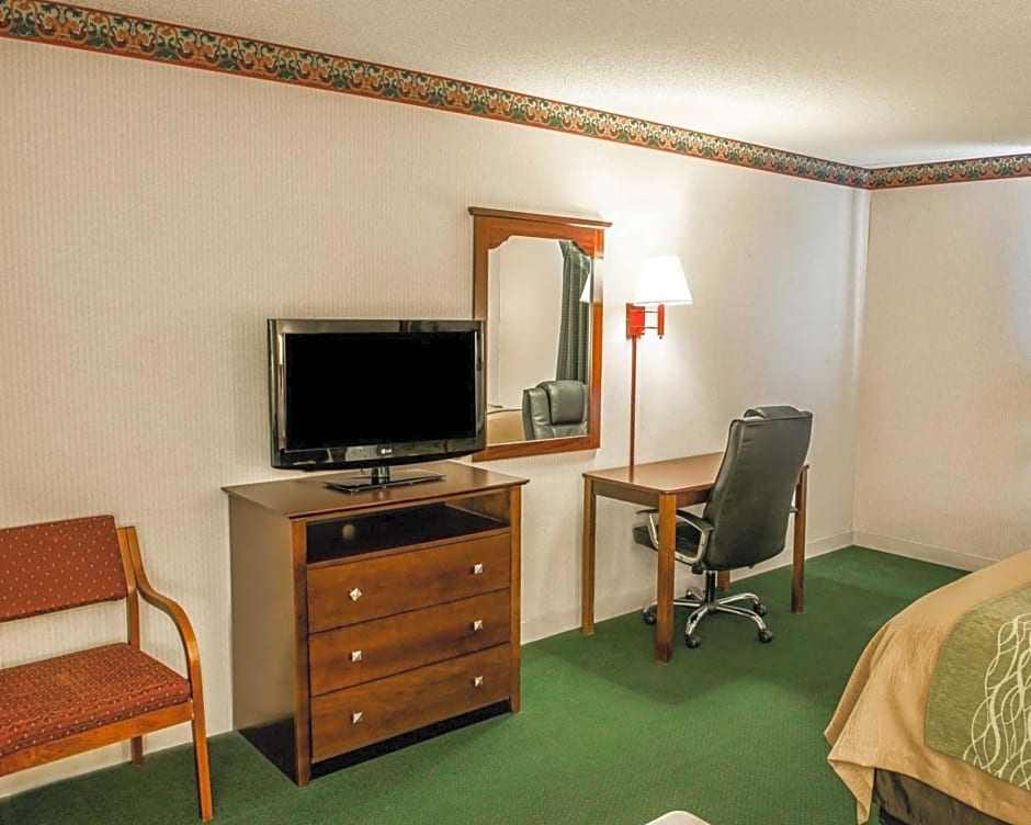 Quality Inn & Suites Lebanon I-65