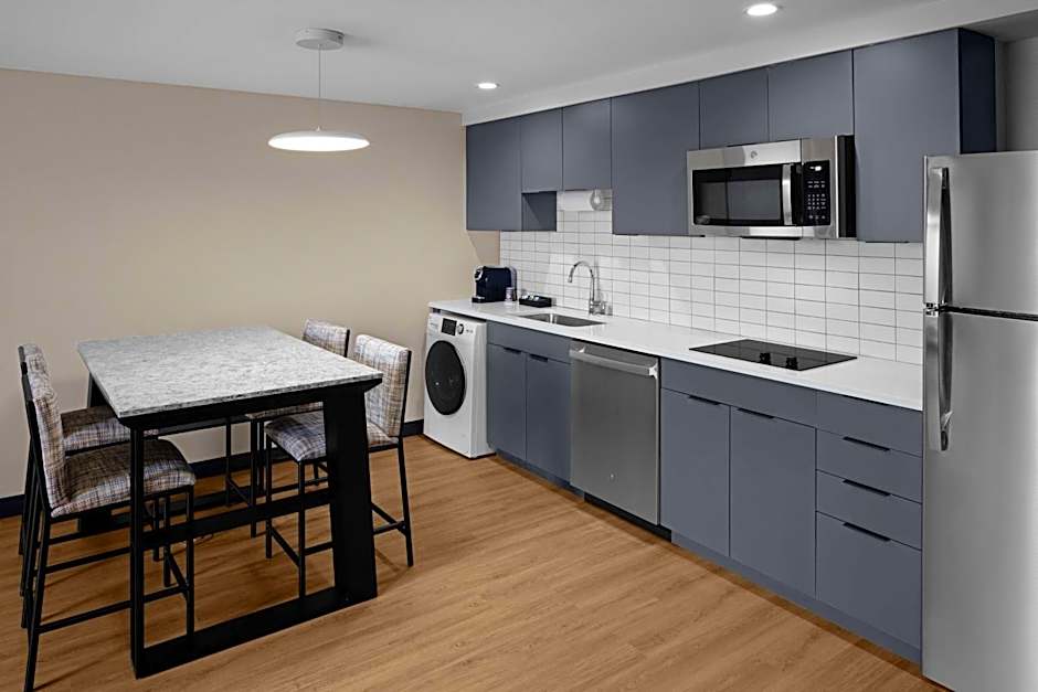 Homewood Suites by Hilton Grand Prairie at EpicCentral