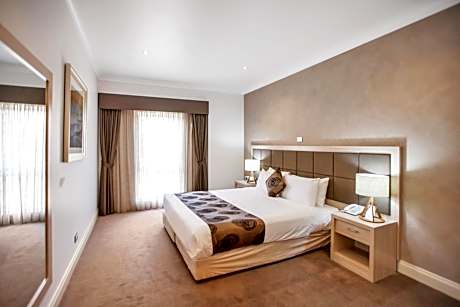 One Bedroom Apartment