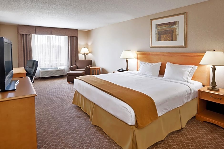 Holiday Inn Express Hotel & Suites Chesterfield - Selfridge Area By IHG