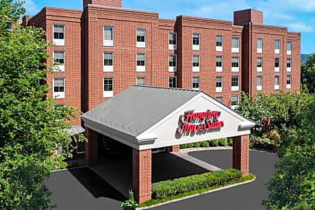 Hampton Inn By Hilton & Suites Charlottesville-At The University
