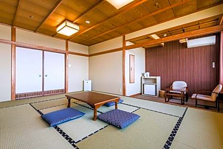 Standard Japanese-Style-Room 38 square yards - Shared Bathroom - Non-Smoking