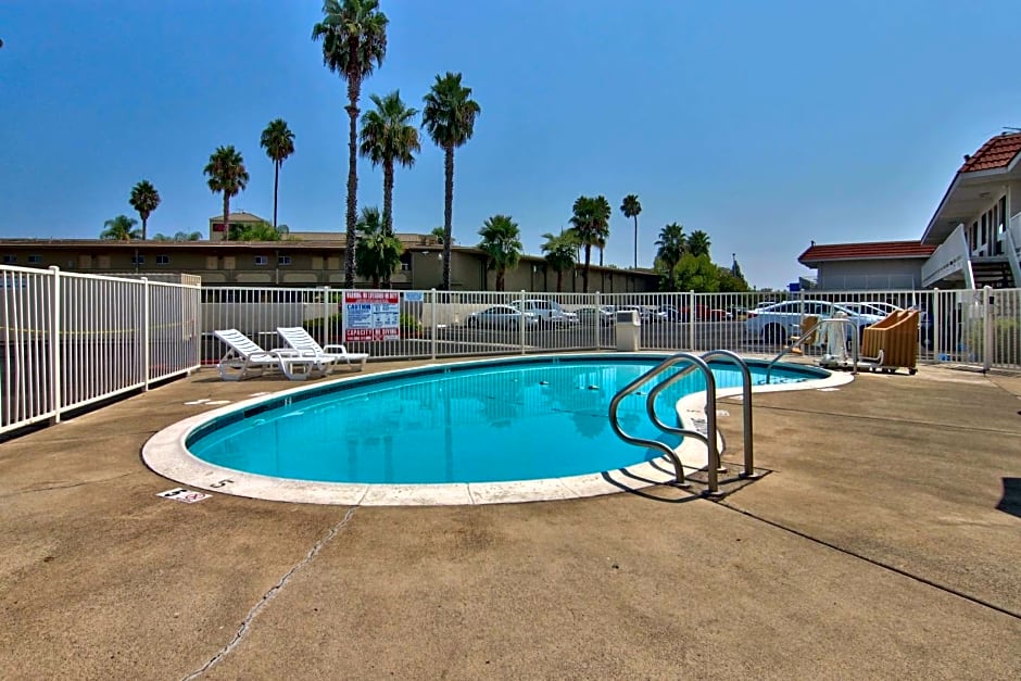 Motel 6-West Sacramento, CA