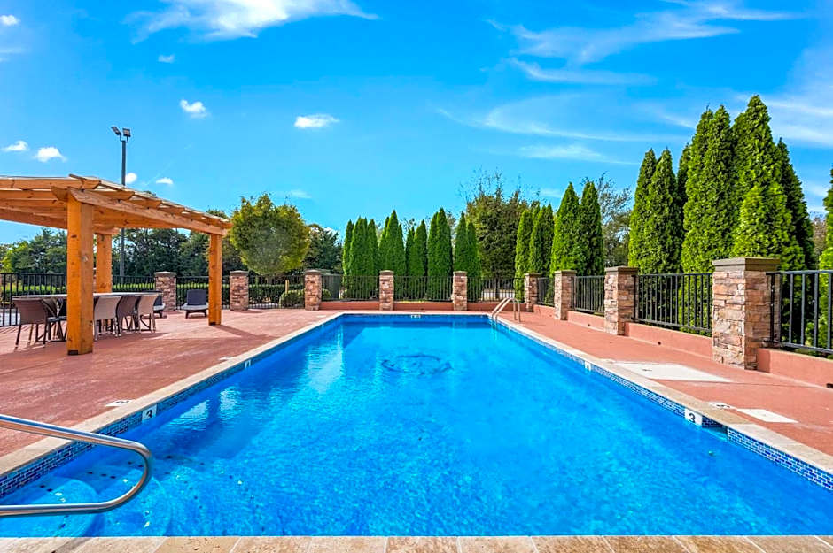 Clarion Pointe Madison-Huntsville