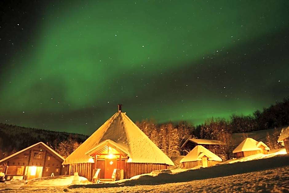 Photo 1 of 50 of Vestvatn - Arctic Cabins