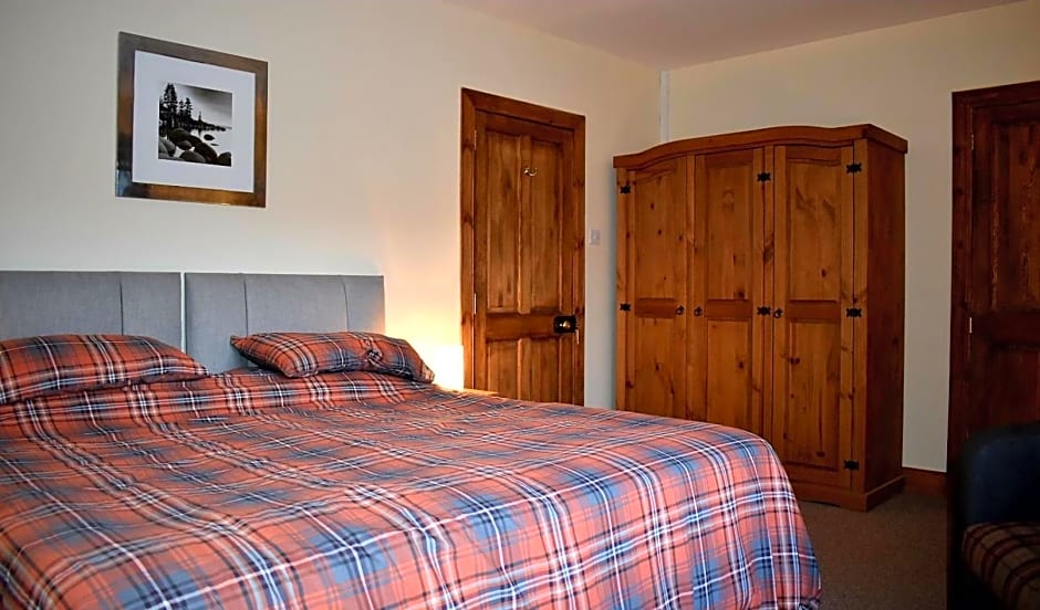 Lycia Rooms + – Inverness