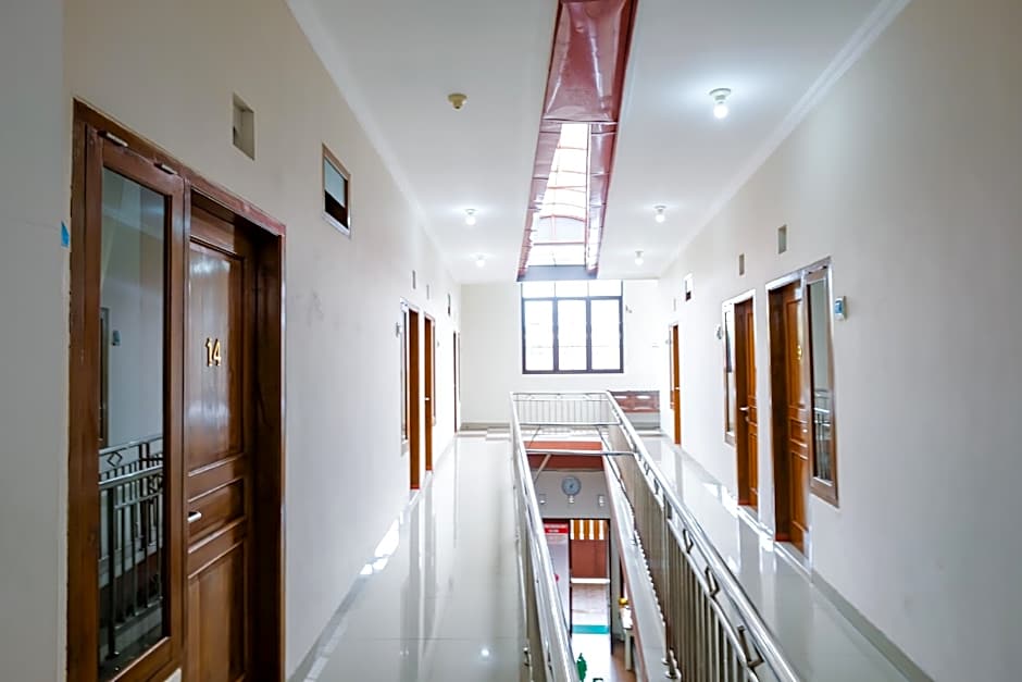 RedDoorz @ Syariah House Purwokerto