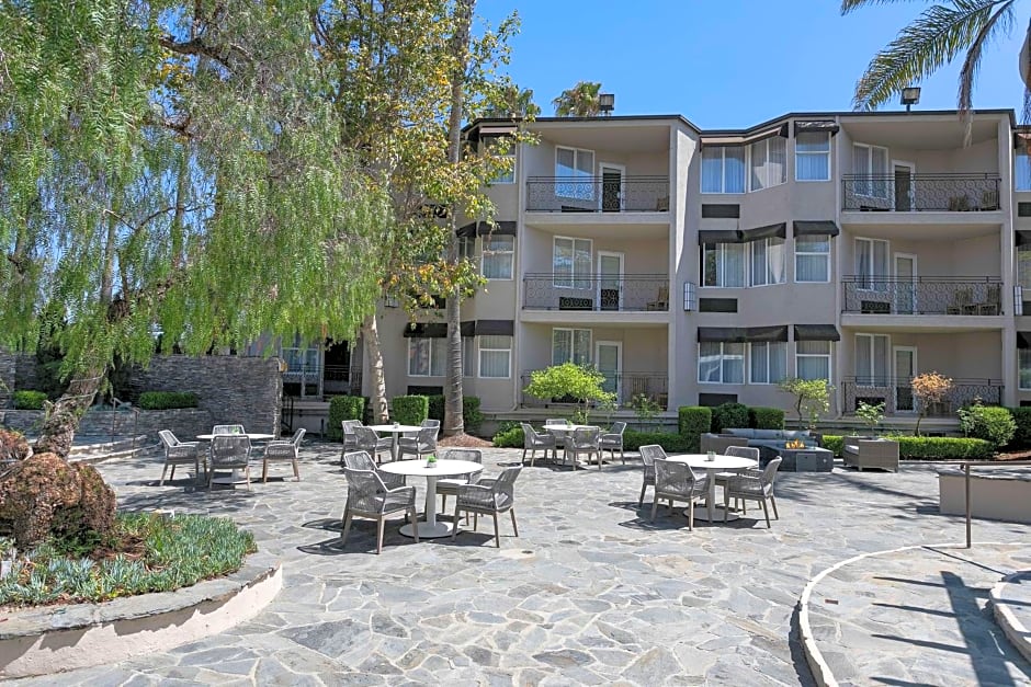 The Belamar Hotel Manhattan Beach, Tapestry Collection by Hilton