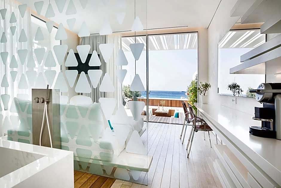 Mykonos Dove Beachfront Hotel