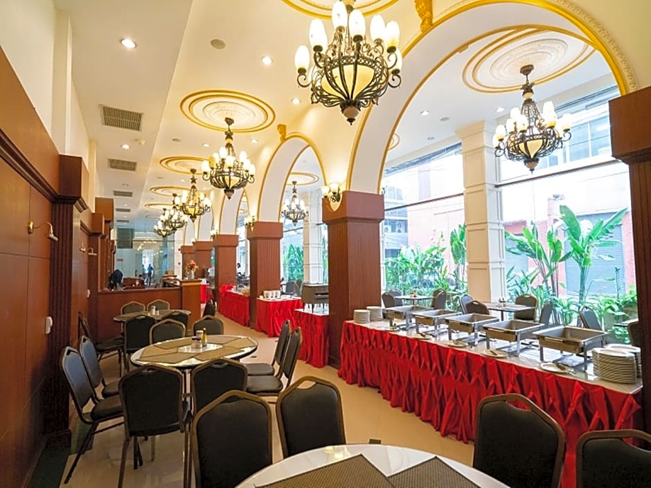 The Ecotel Bangkok Hotel