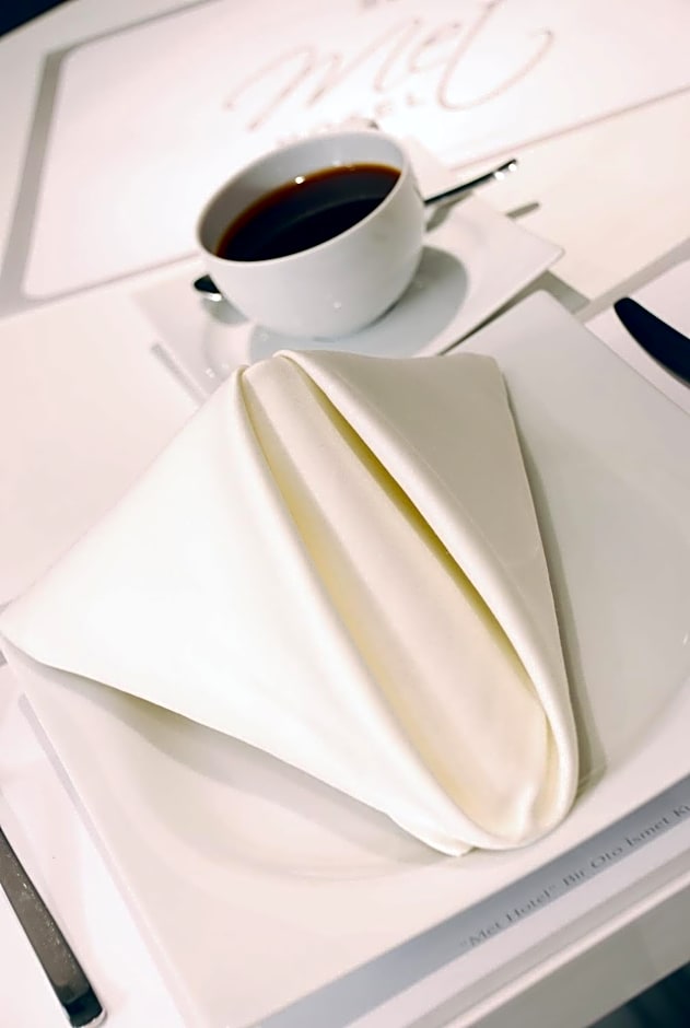 Met Boutique Hotel