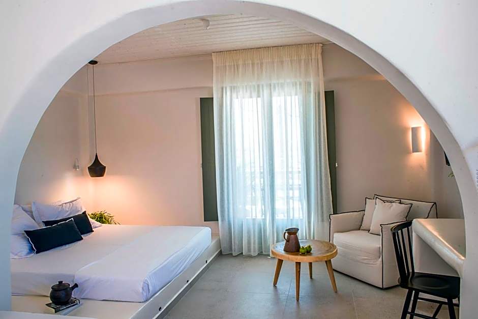 Melidron Hotel & Suites