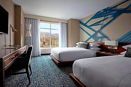 Deluxe Queen Room with Two Queen Beds - Hearing Accessible