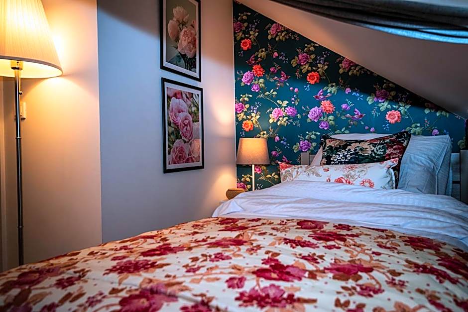 Pokoje w Starej Karczmie - by Upstairs