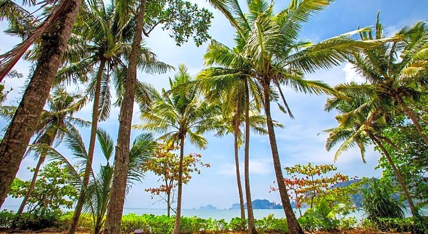 Amatapura Beach Villa 6, SHA Certified 