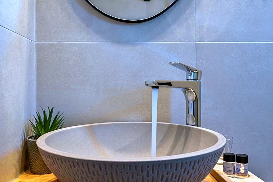 Eloque Simple living space