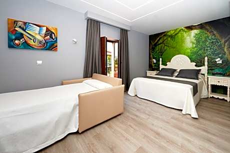 Triple Room with Balcony