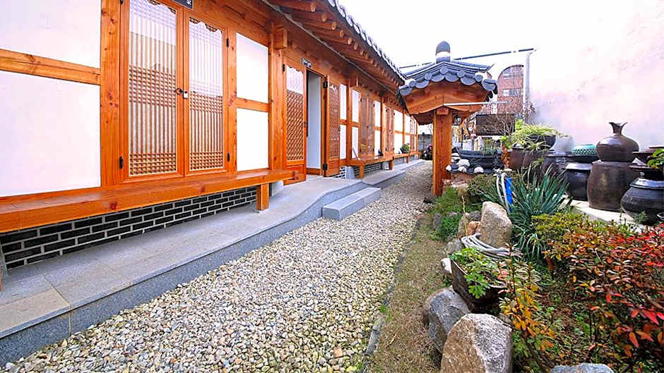 Heungbuga Hanok