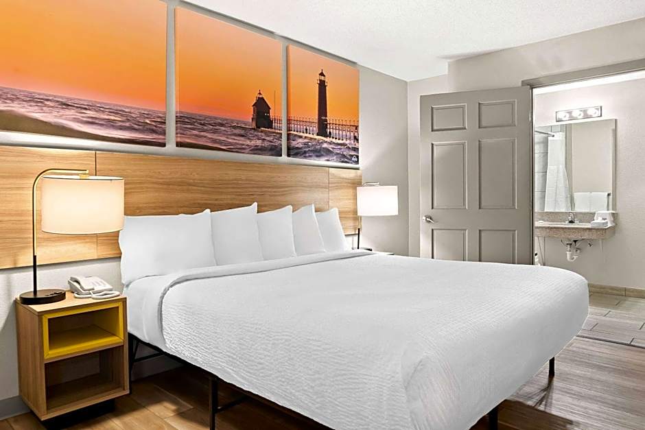Days Inn & Suites by Wyndham Warren