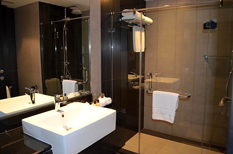 The Mandison Bangkok - Formerly Golden Tulip Mandison Suites