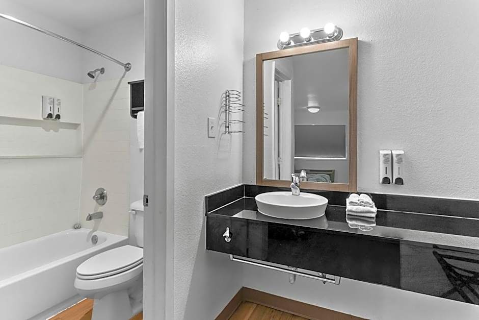 Red Roof Inn Houston - Jersey Village