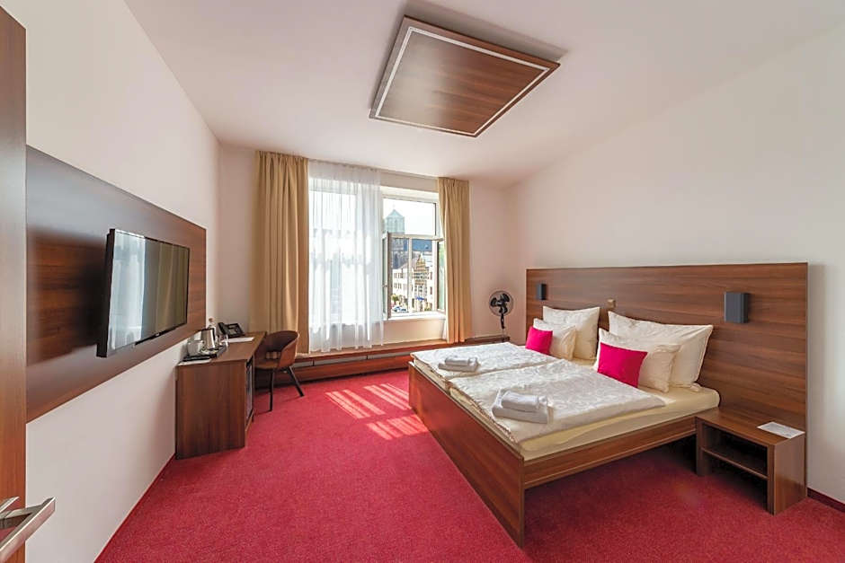Bohemia Inn Hotel