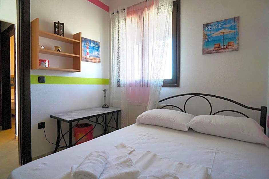 Solon and Teo Summer House in Avdira beach