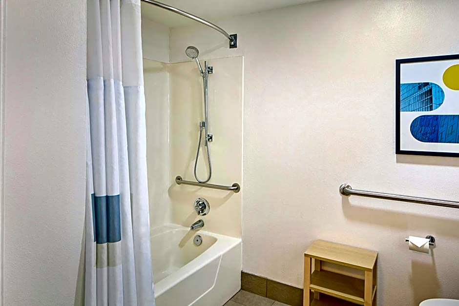 City Express by Marriott Louisville Southeast