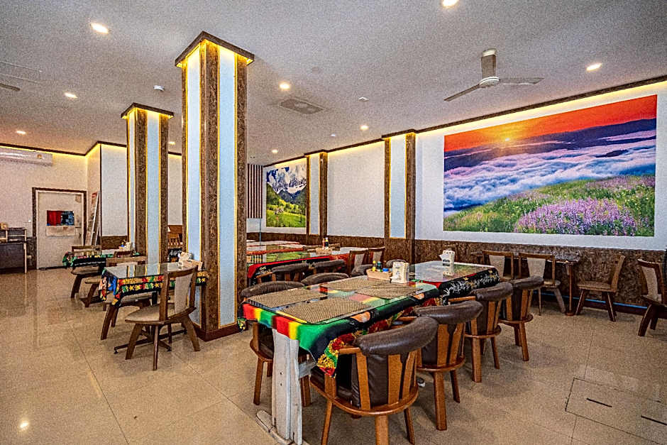 Santi White House Patong