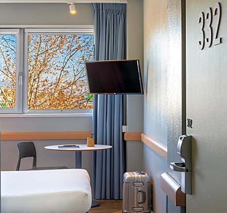 Superior Room With 2 Single Beds