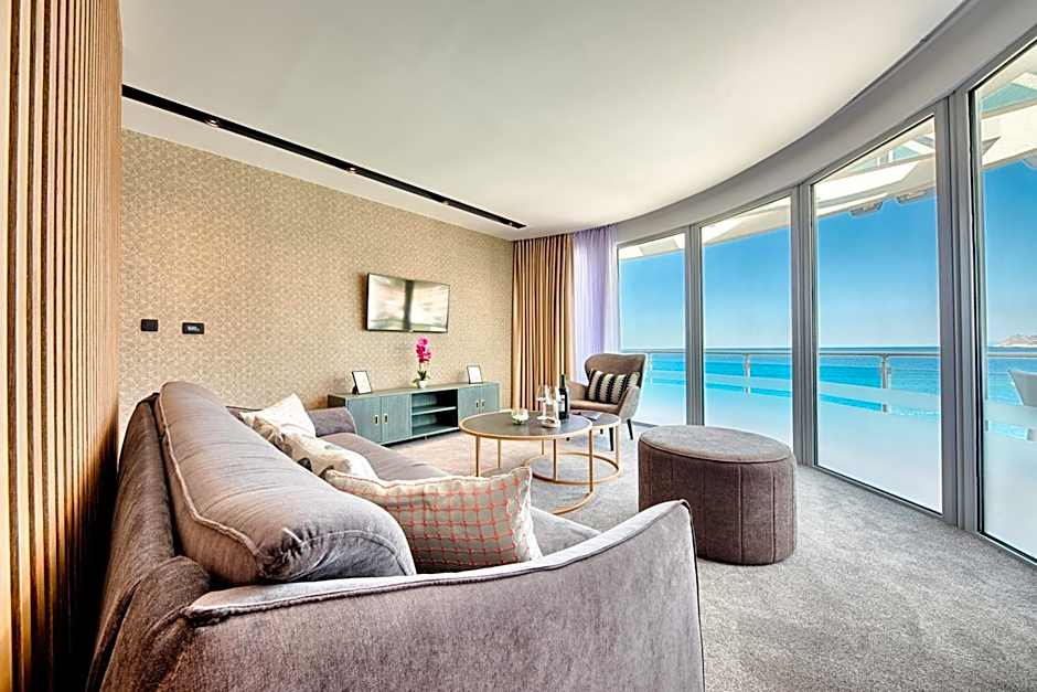 Kalamper Hotel & Spa