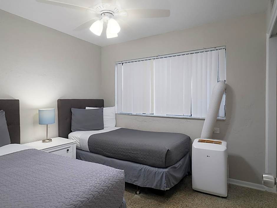 South Beach Inn - Cocoa Beach