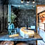 Meteora Stay & Coffeehouse Tulum