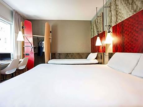 Superior Room with 1 Double Bed and 1 Single Bed - Non-Smoking