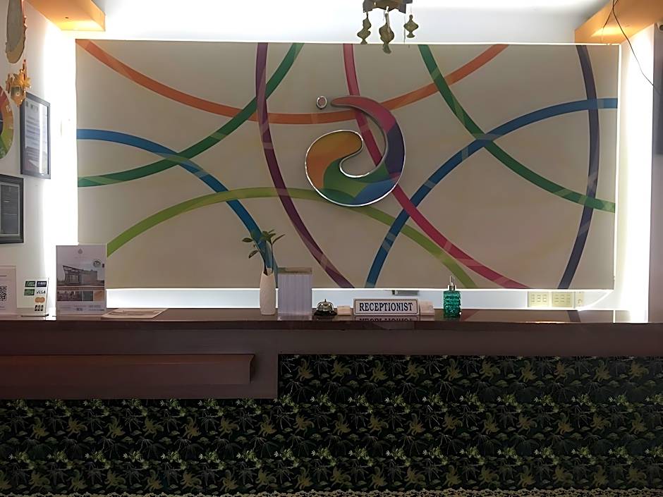 Dewarna Hotel Arifin