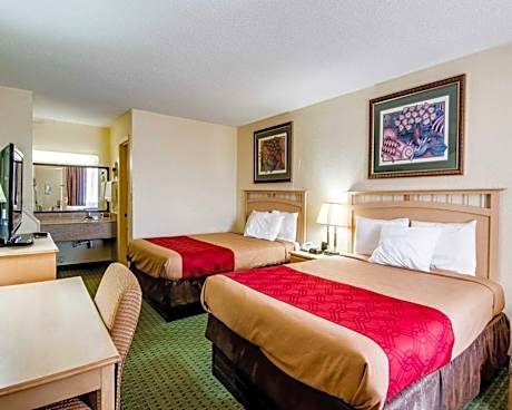 Double with 2 Double Beds - Smoking