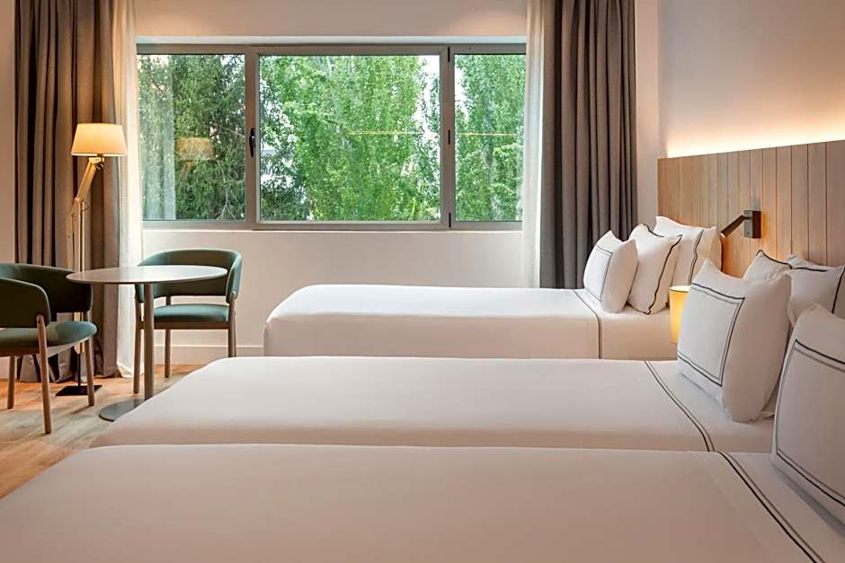 Melia Madrid Barajas