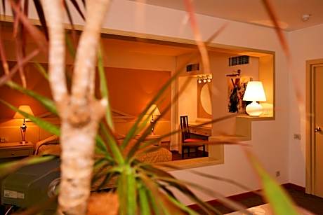 Presidential Two Bedroom Apartment with City View and Spa Access